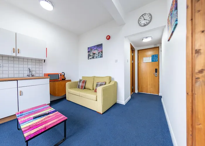 Pax Lodge Hostel